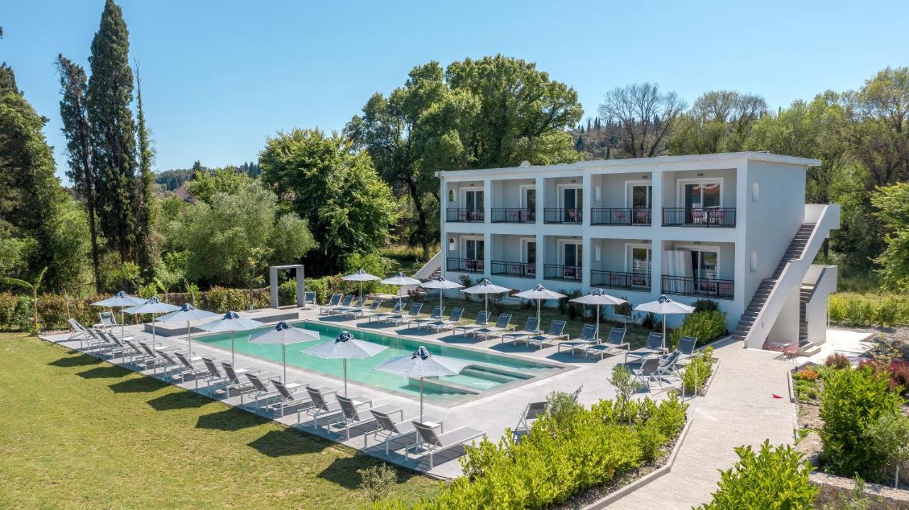 Deluxe Double or Twin Room Pool View