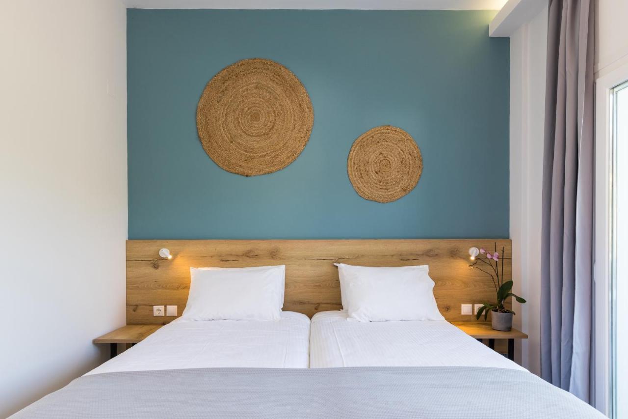Deluxe Double or Twin Room Pool View