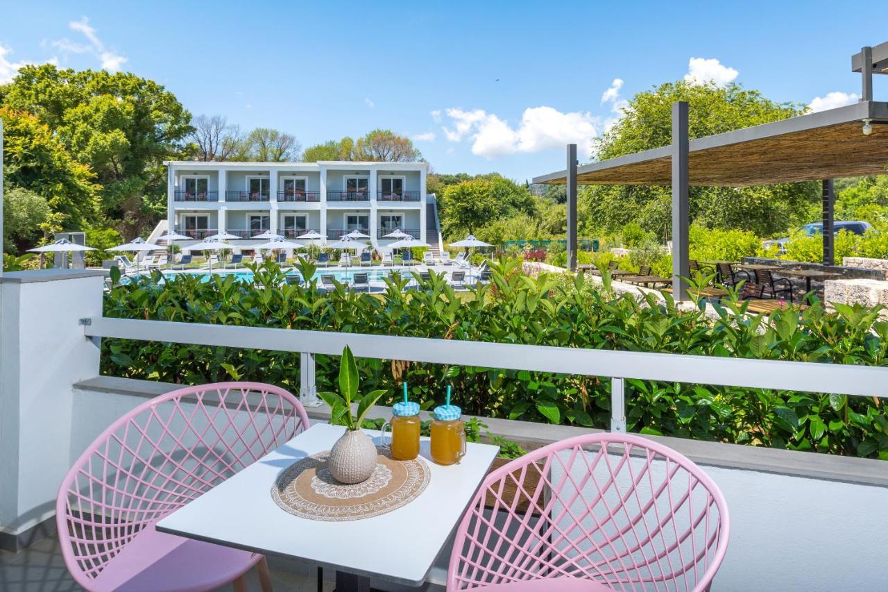 Deluxe Double or Twin Room Pool View