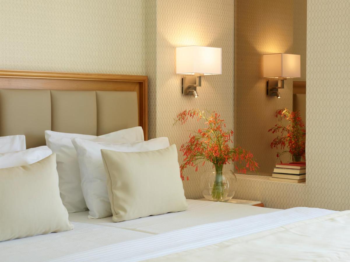 Twin Room Side Sea View