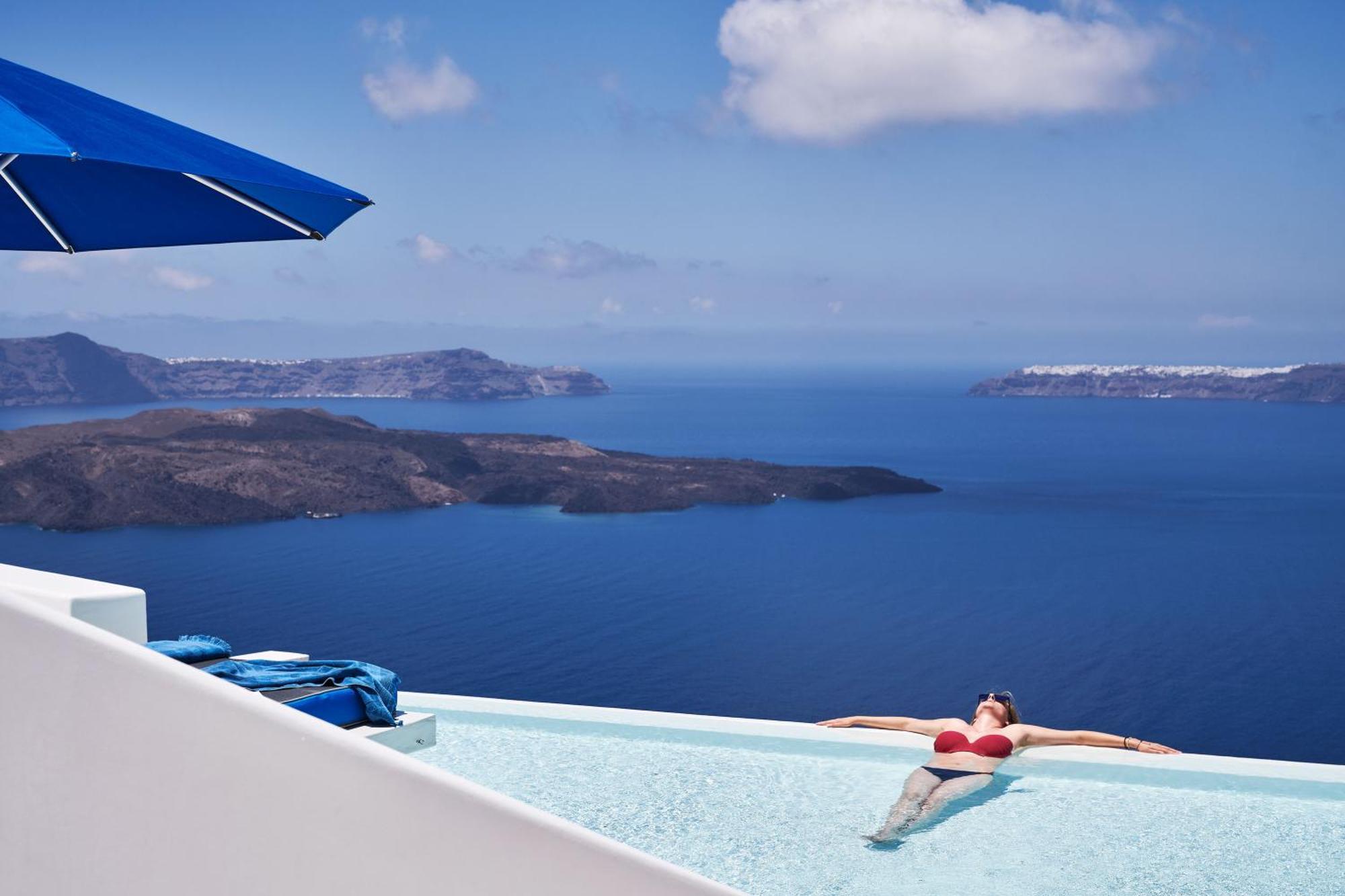 Sugarmoon Suite Heated Plunge Pool Infinity Pool Caldera View