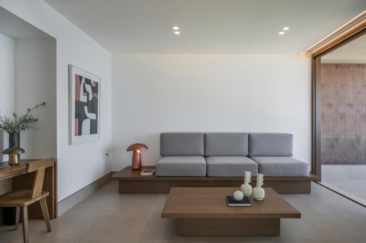 Executive Suite Sea View