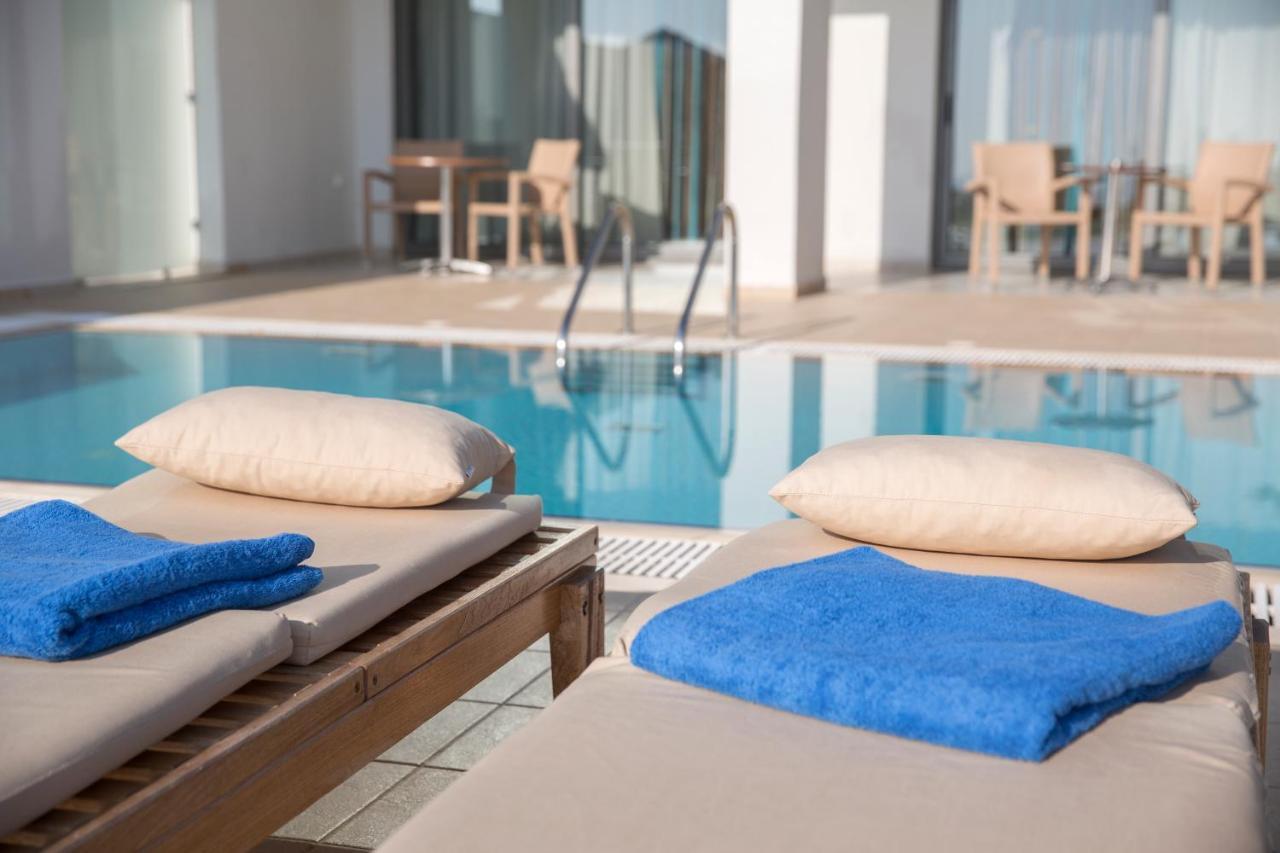 Junior Suite Sea View Shared Pool