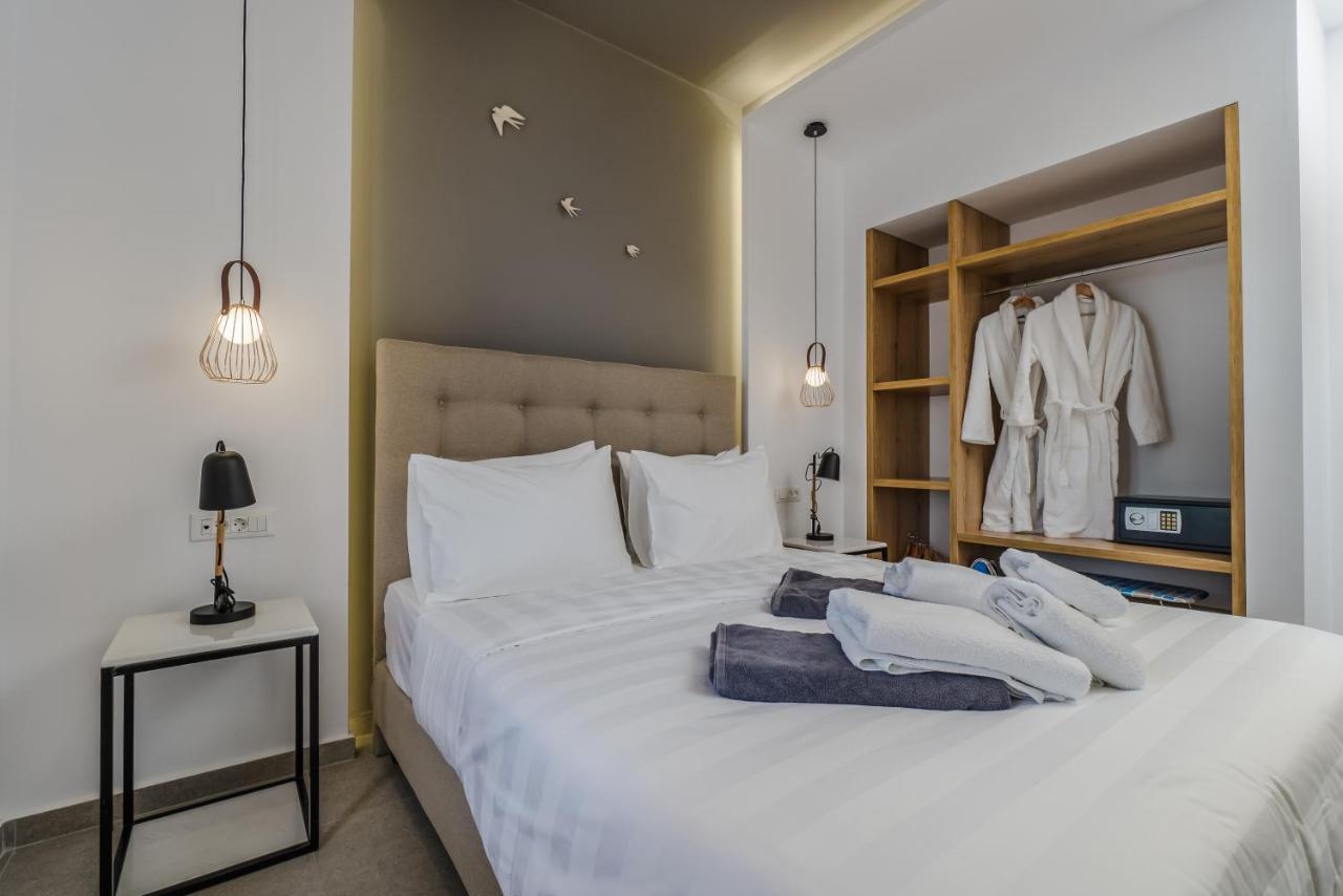 Phaedra Family Suite with Caldera View