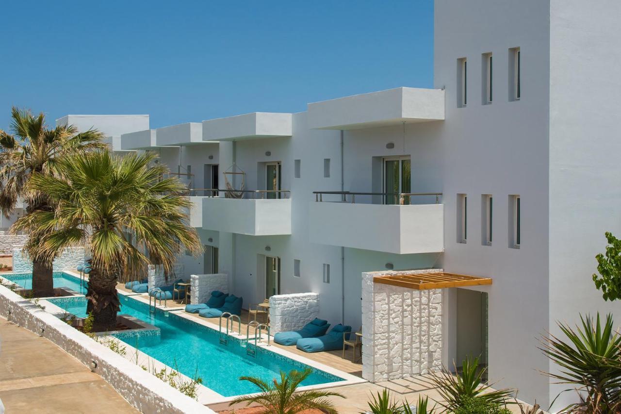Double Room Plus Swim Up