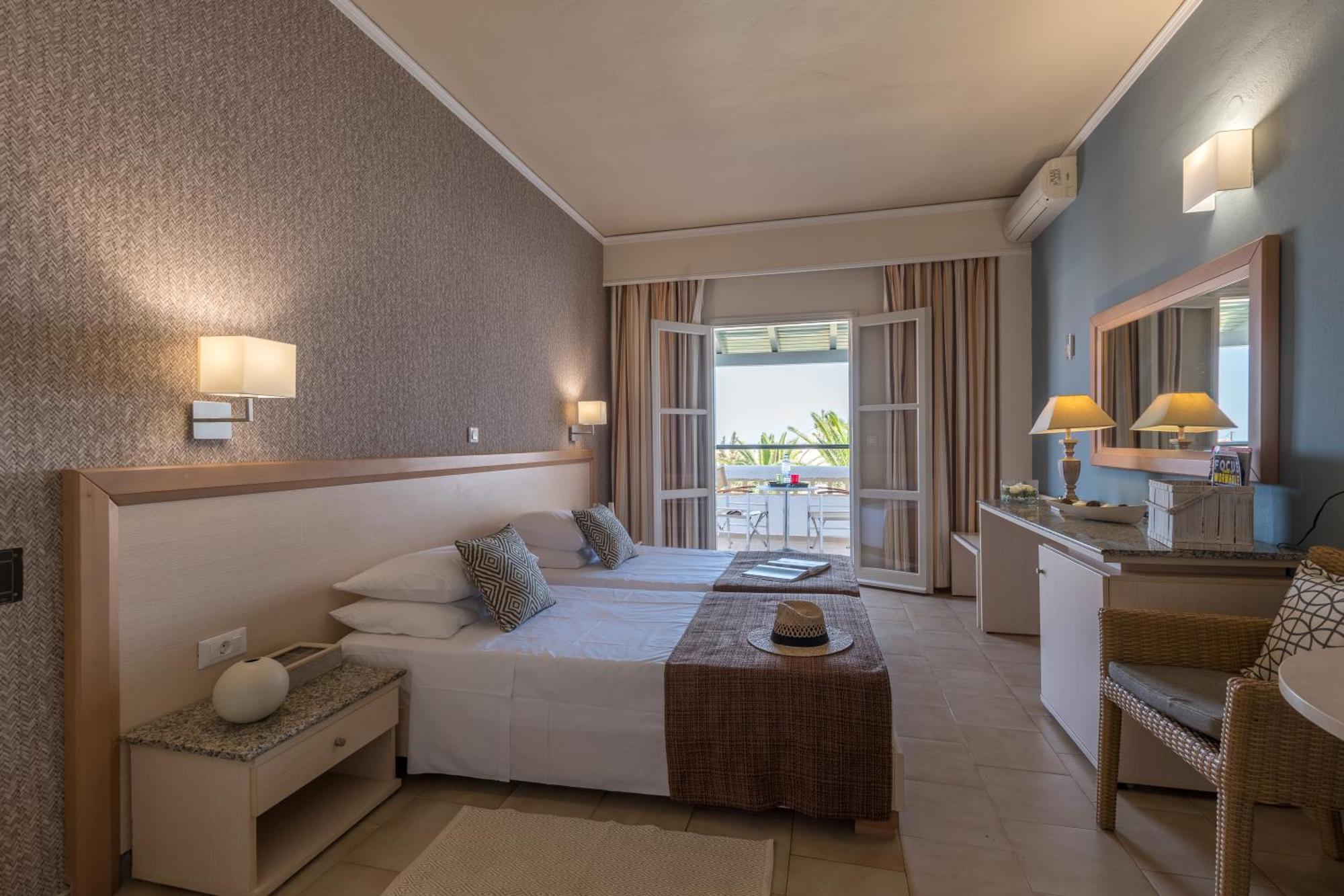 Superior Twin Room Garden View