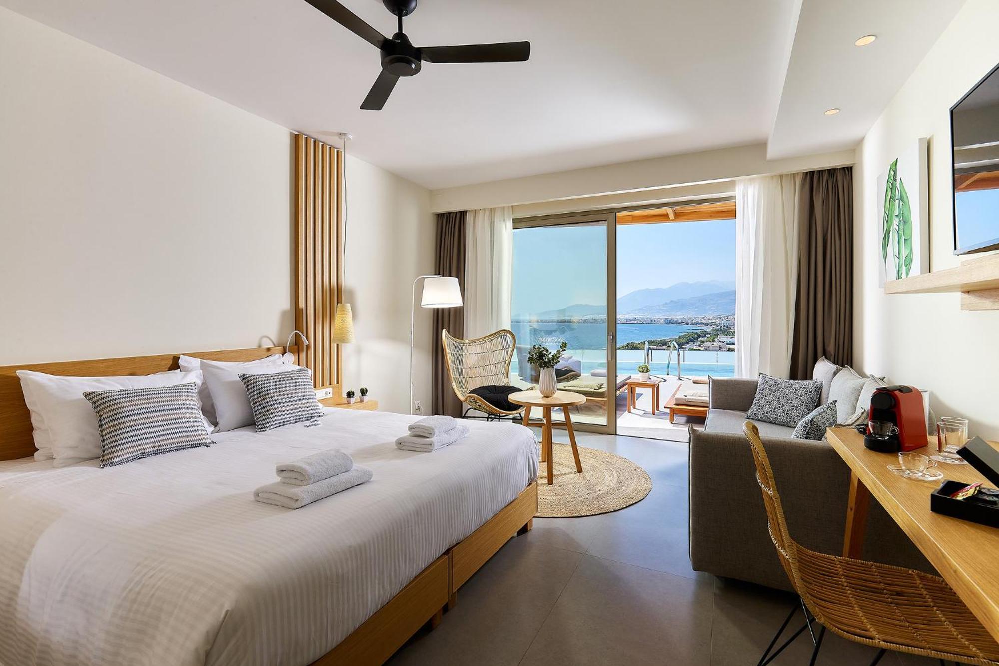 Superior Room Swim Up