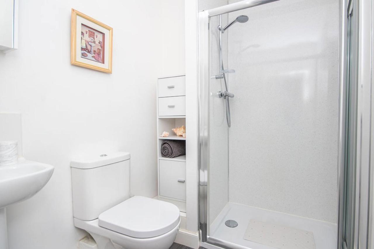 One-Bedroom Triple Apartment