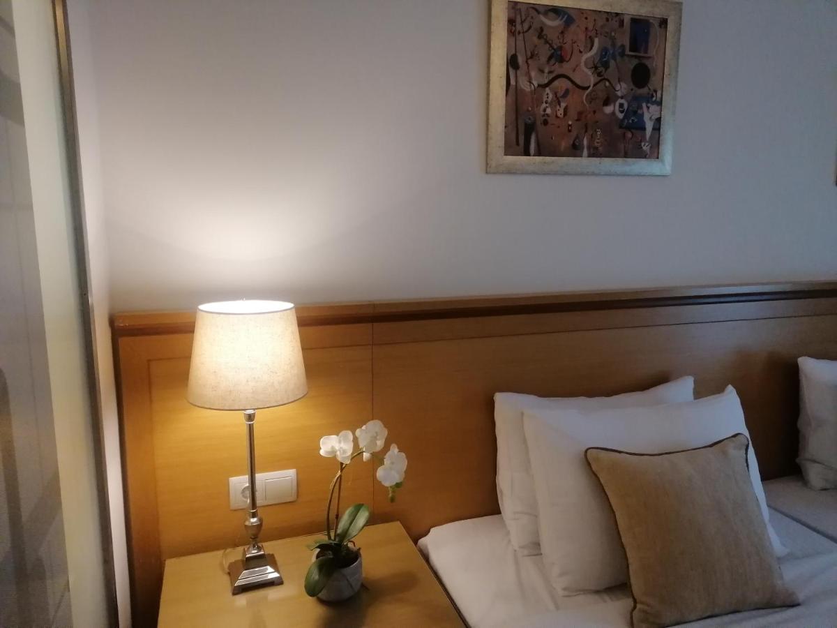 Single Room Balcony