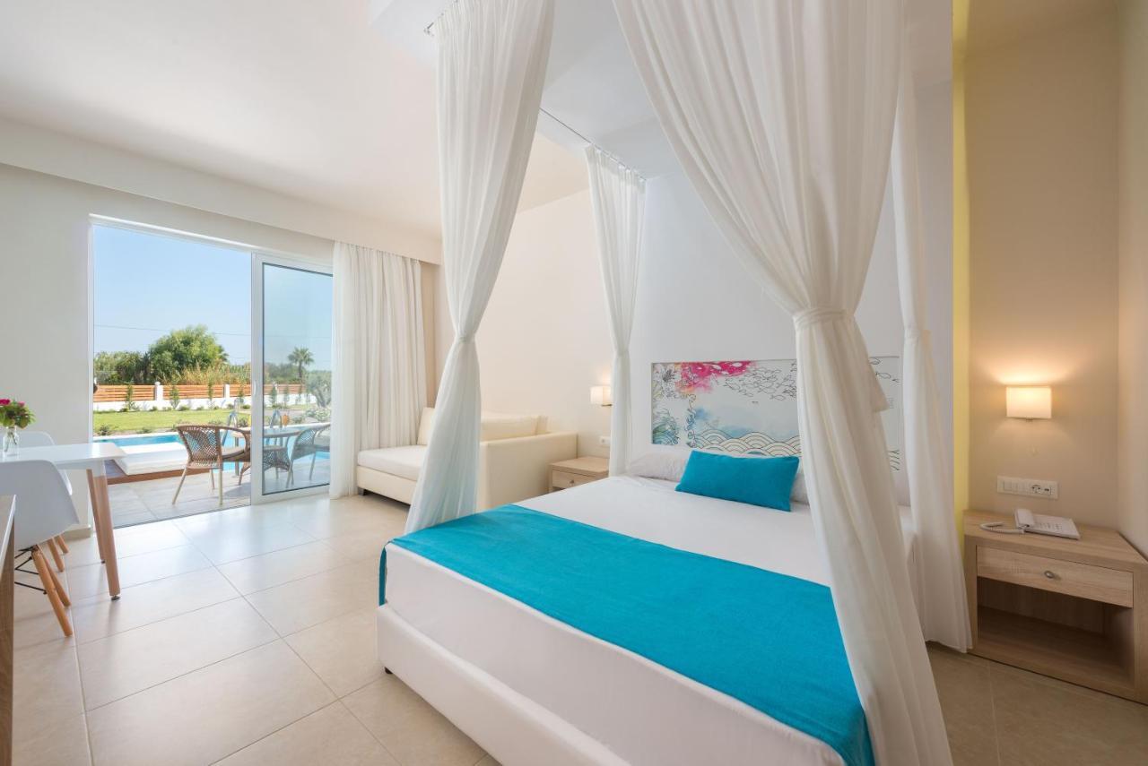 Junior Suite Private Pool
