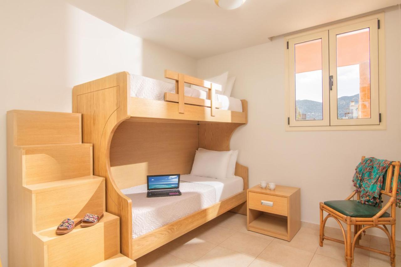 Superior One-Bedroom Apartment