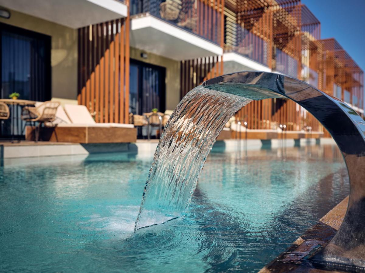 Deluxe Double or Twin Room Pool Access