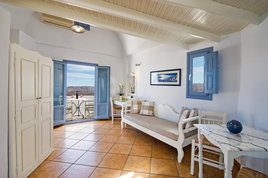 Executive Suite Panoramic Caldera View
