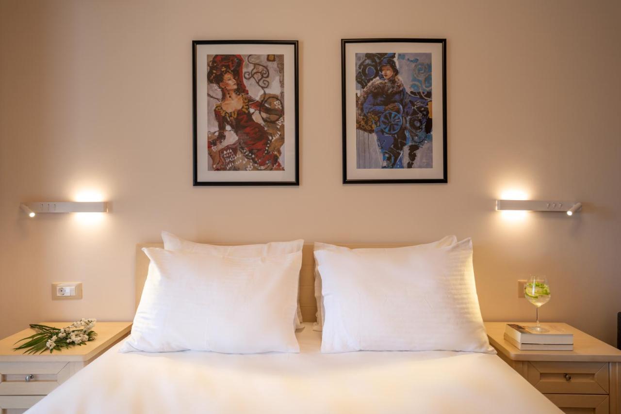 Family Two-Bedroom Apartment
