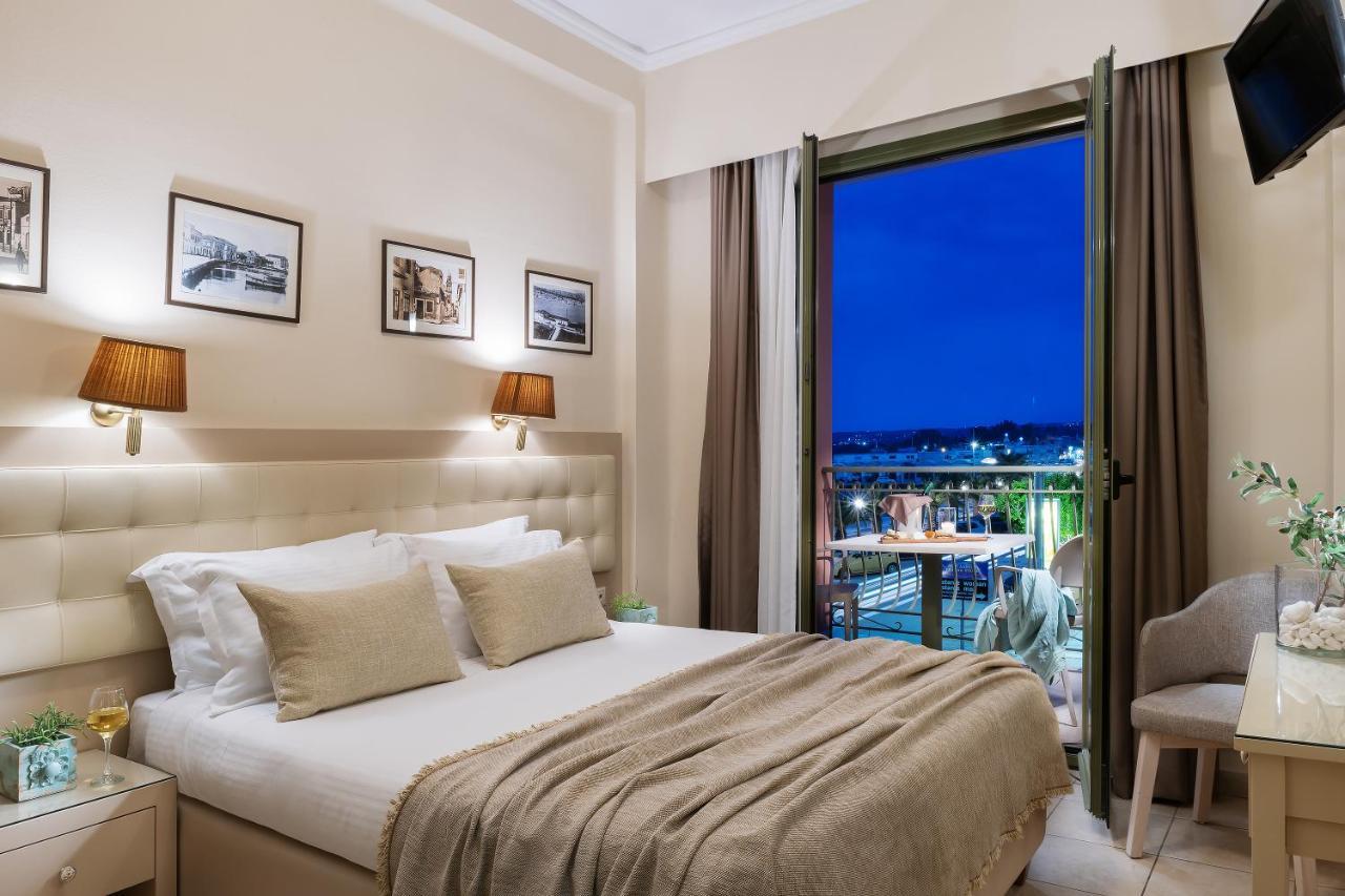 Twin or Double Room Balcony Sea View