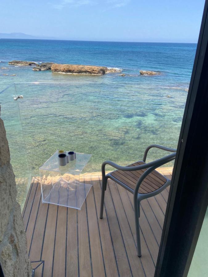 Deluxe Suite Sea Front Balcony
