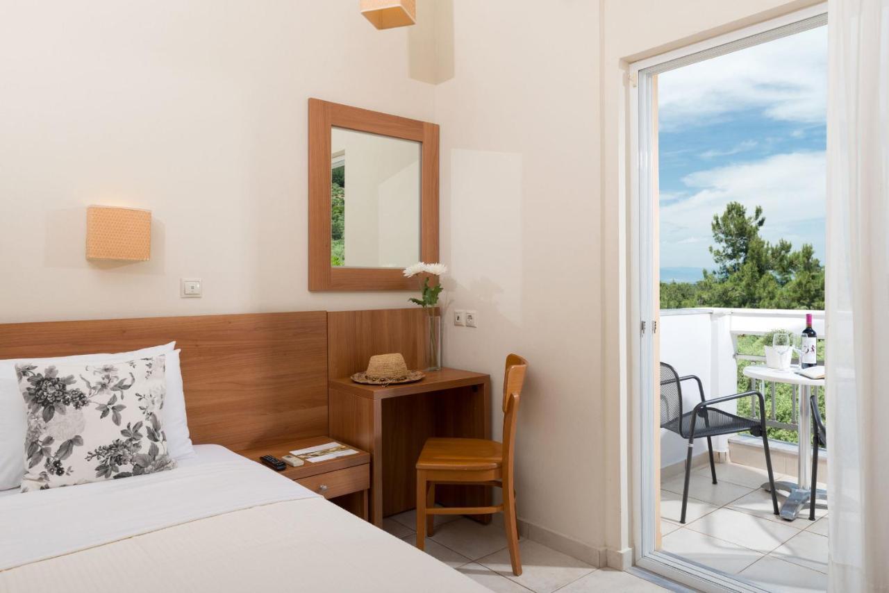 Duplex Suite Side Sea View
