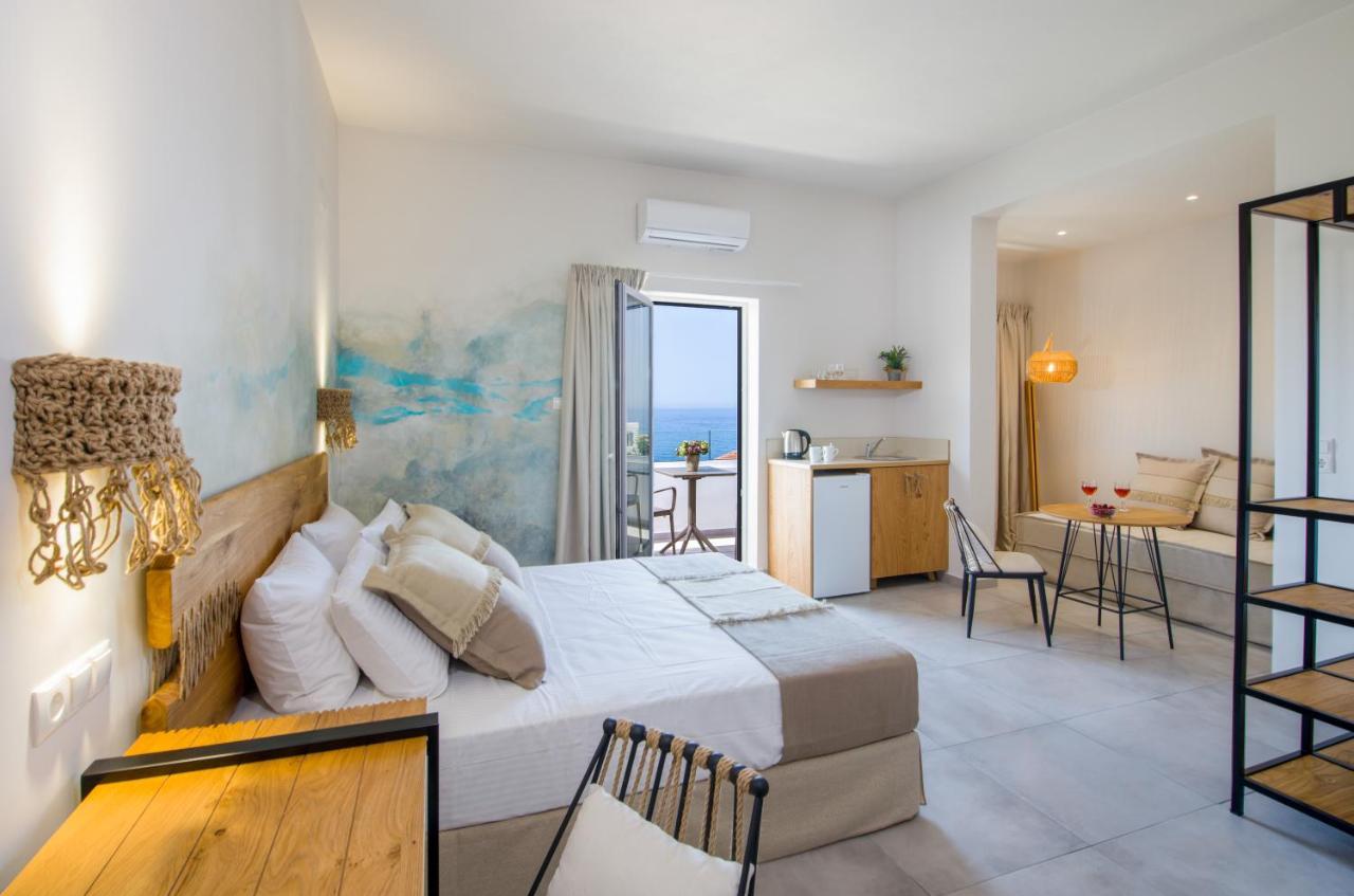 Deluxe Triple Room Sea View