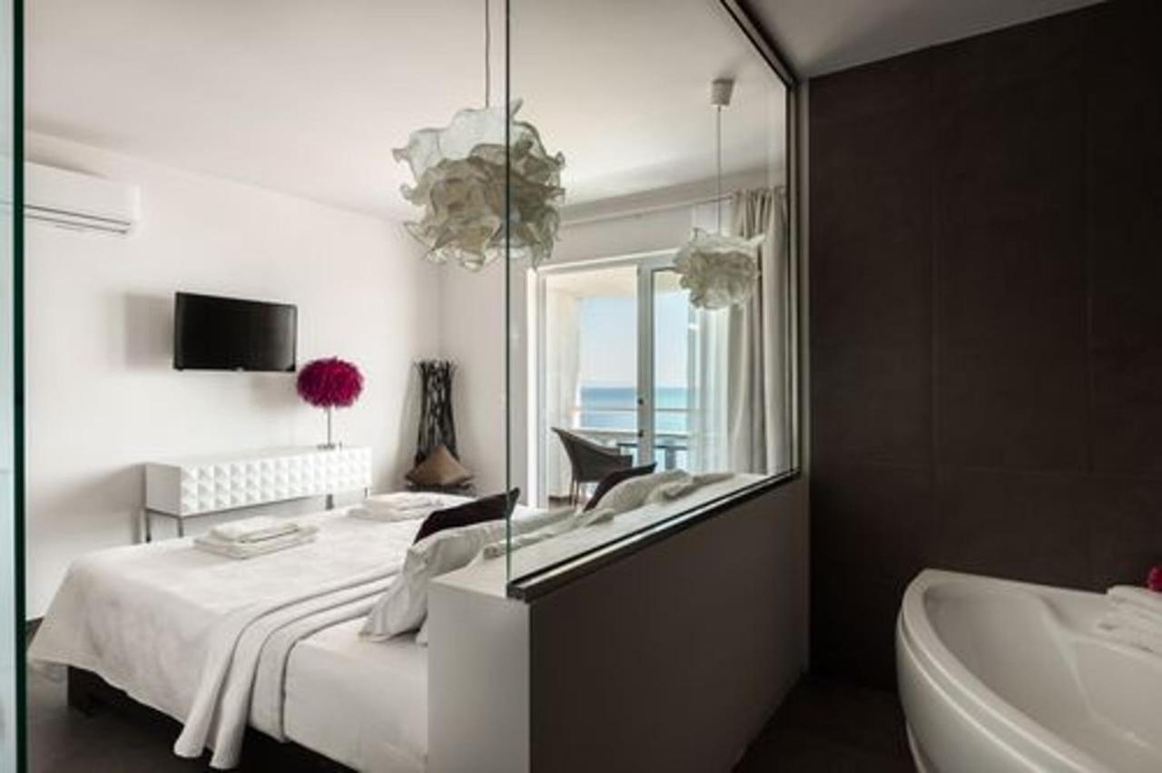 Superior Two-Bedroom Suite Sea View