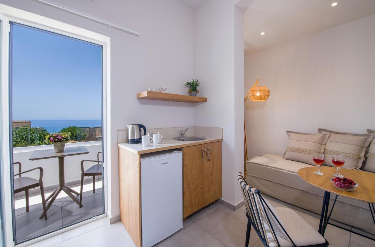 Deluxe Triple Room Sea View
