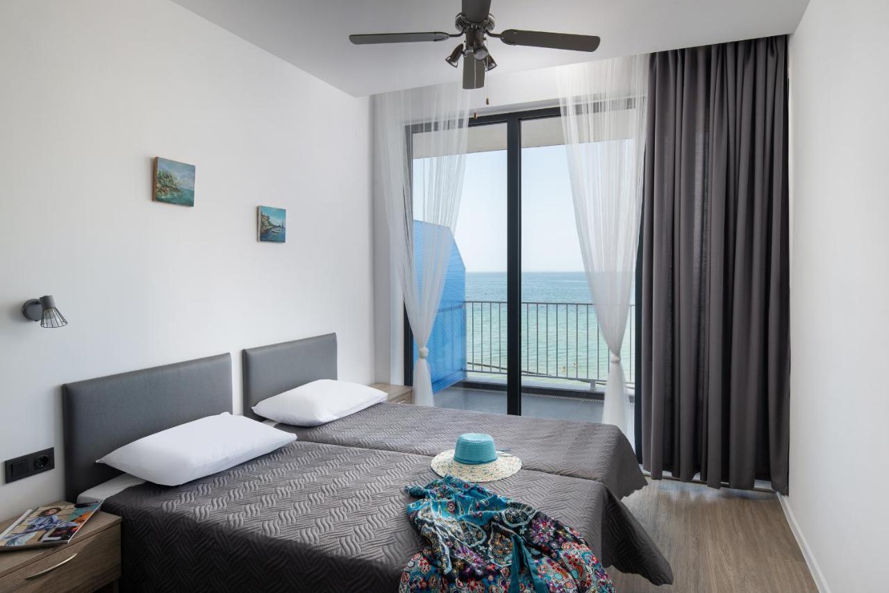 Studio with Sea View