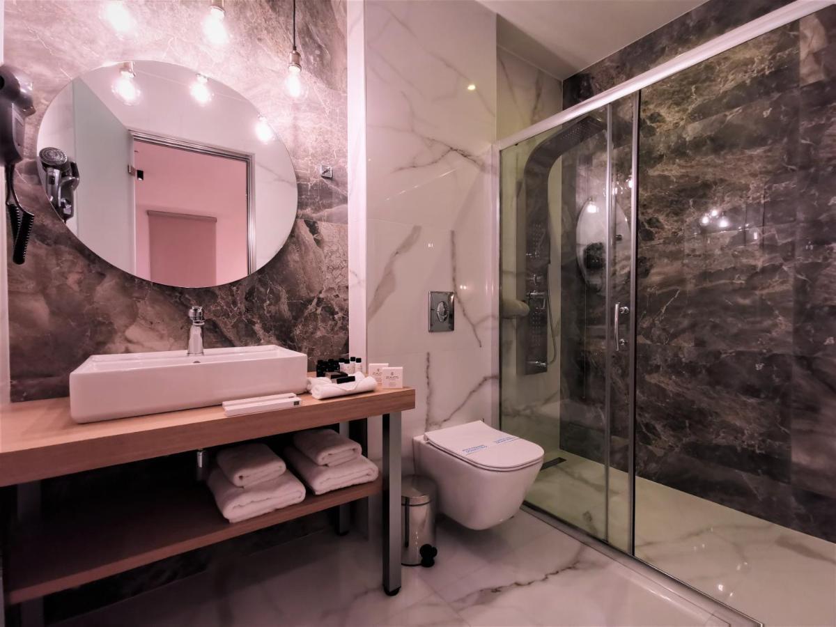 Deluxe Junior Suite