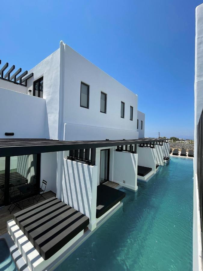 Queen Room with Pool View