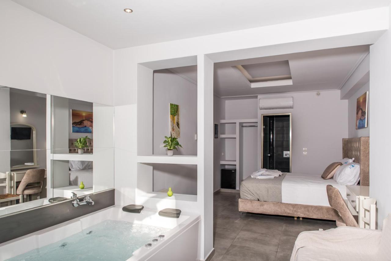 Studio Spa Bath