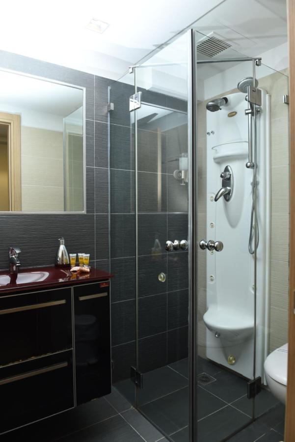Superior Double or Twin Room Mountain View