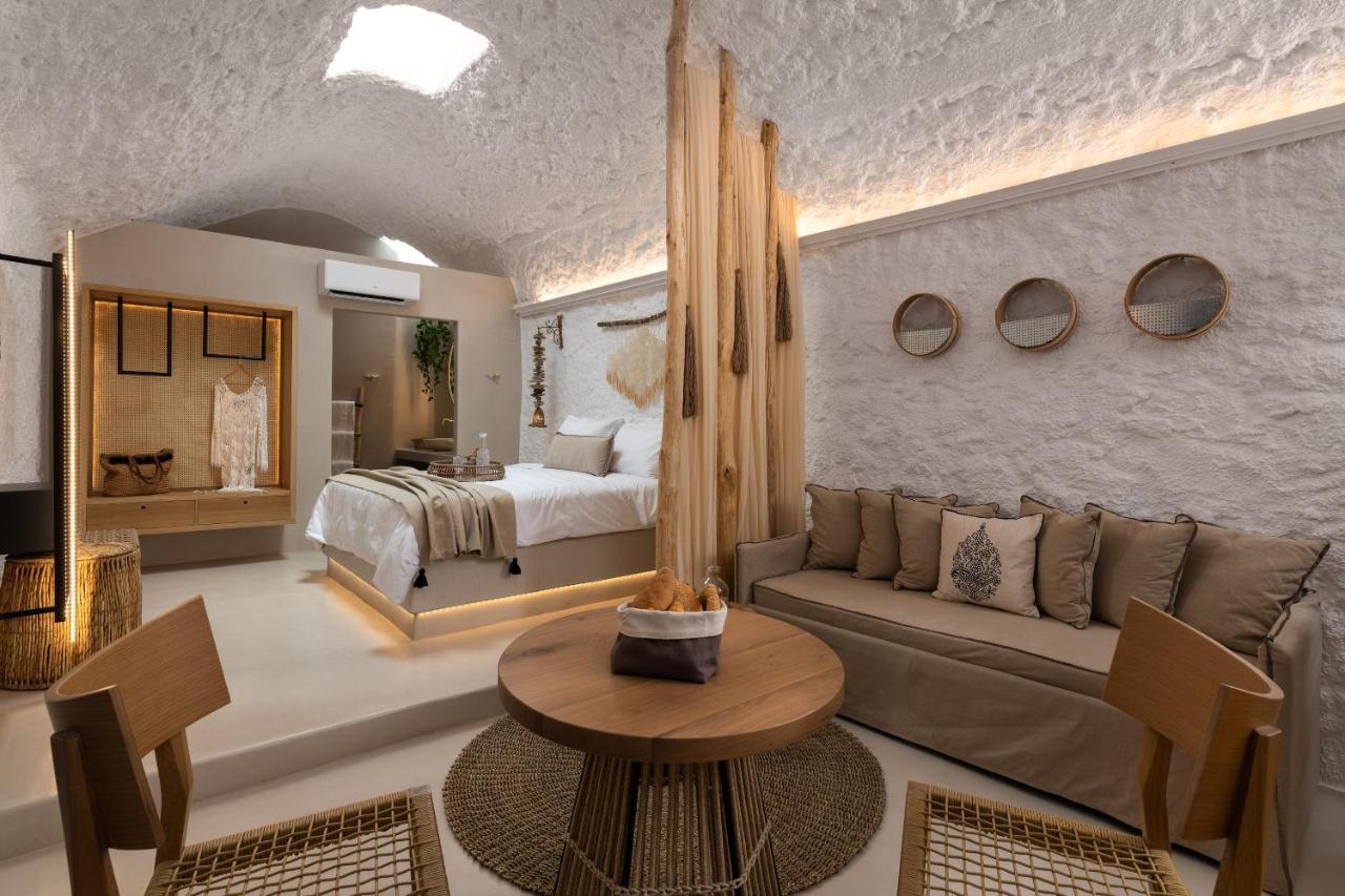 Deluxe Queen Suite