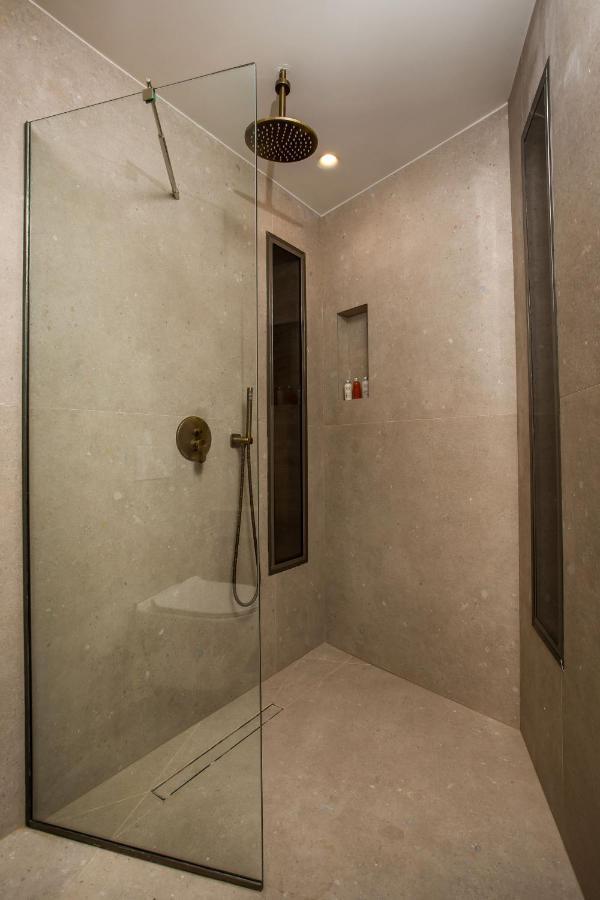 Suite Private Pool