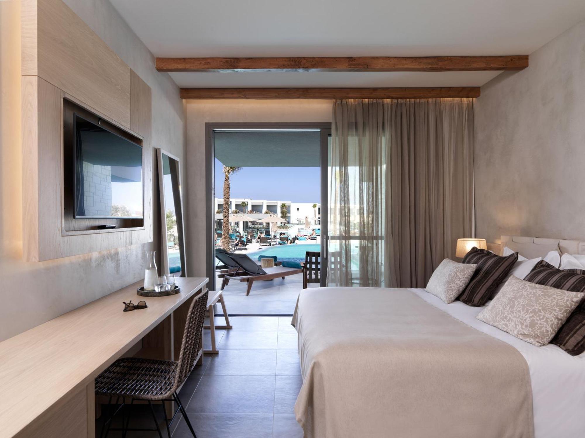 Double Room Swim up Inland View