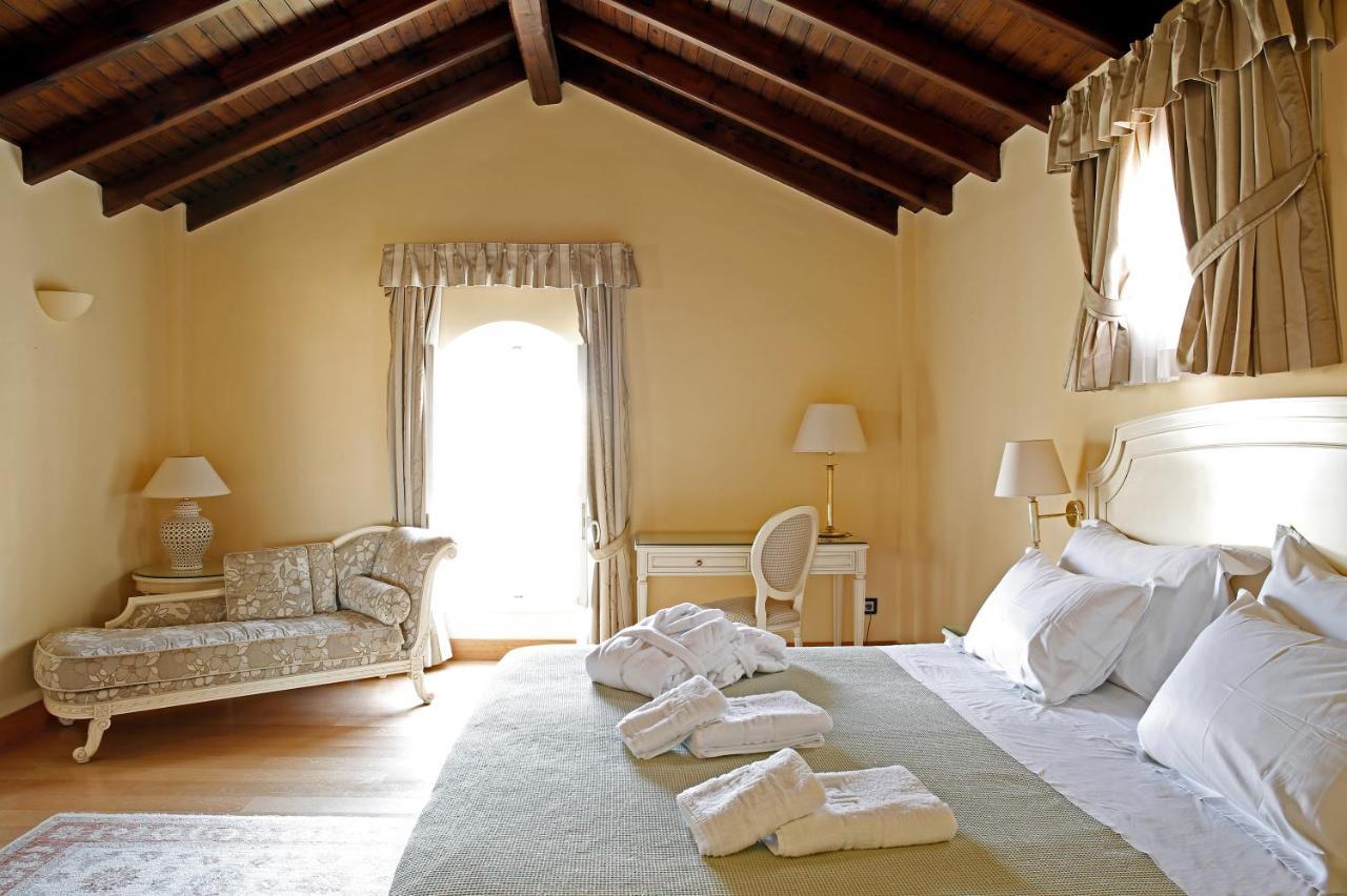 Suite Fortress View