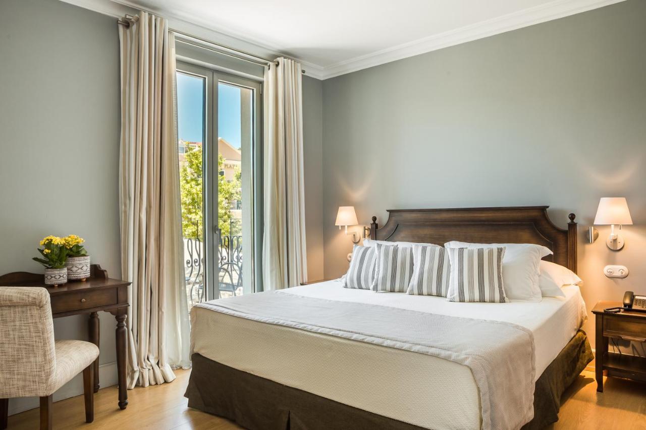 Junior Suite town view