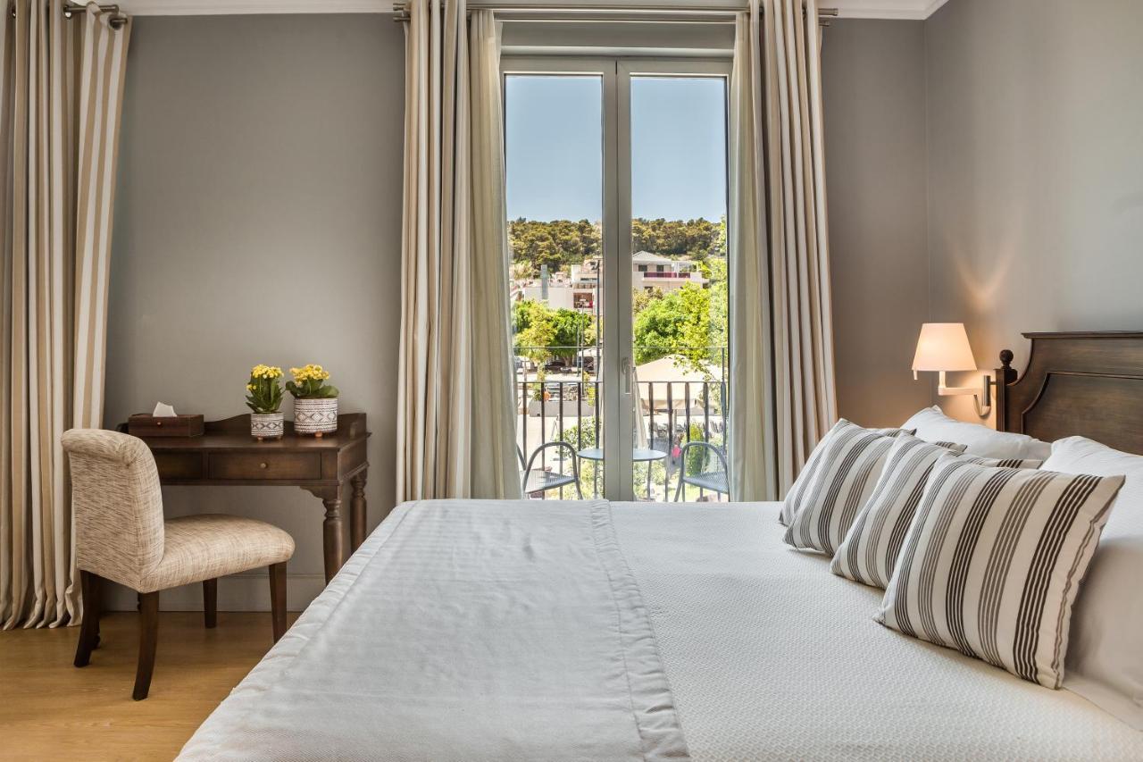 Junior Suite town view