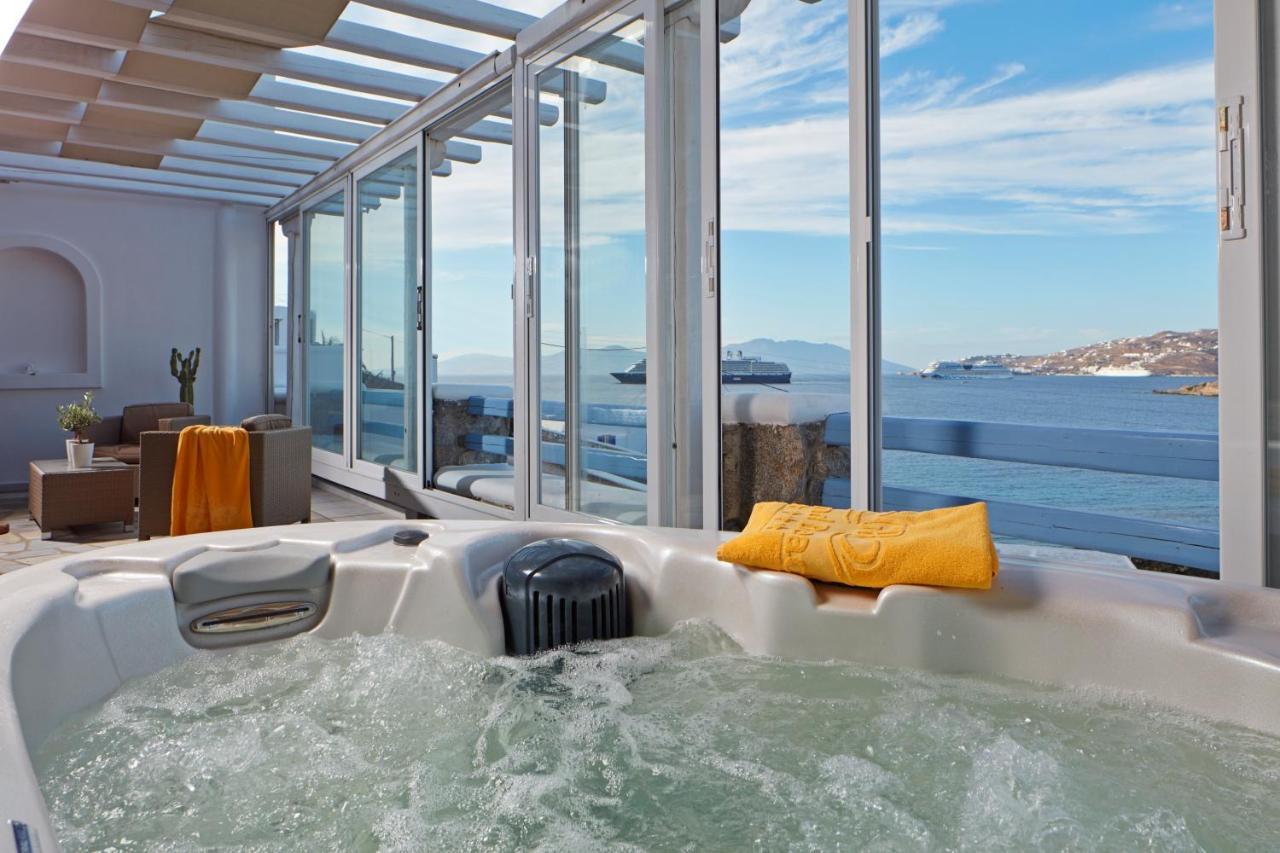 Honeymoon Sea View Suite Outdoor Hot Tub