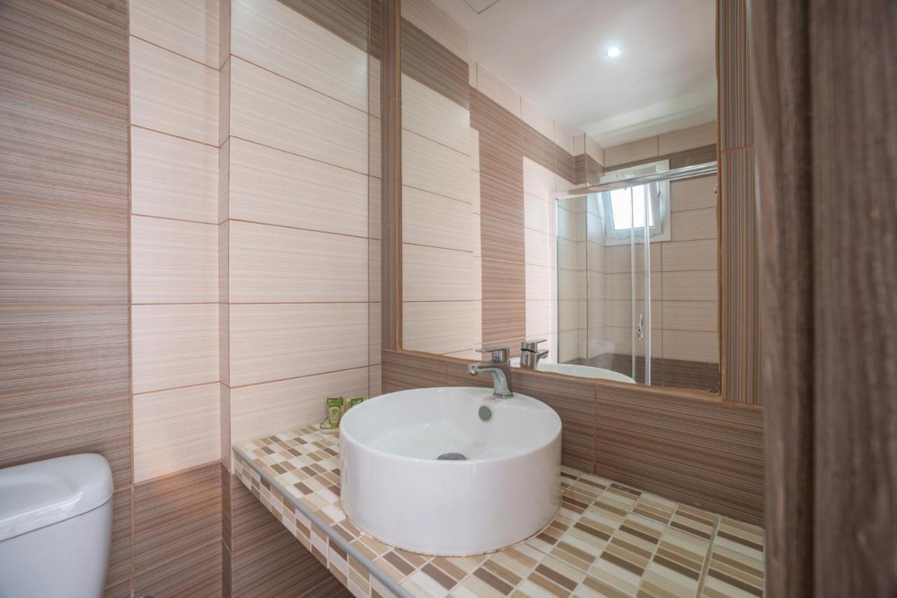 Basic Triple Room