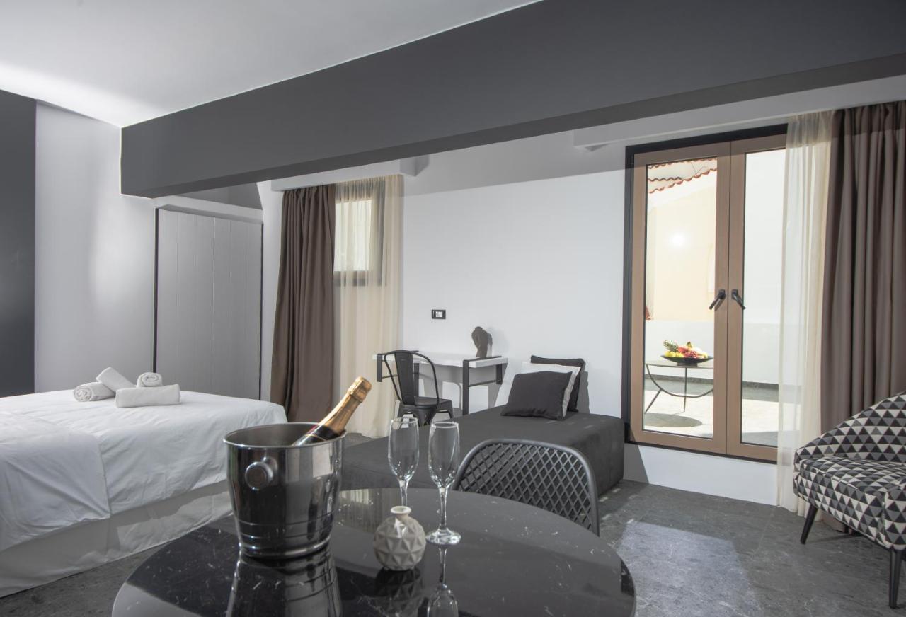Suite Balcony,1156575213:JPEG