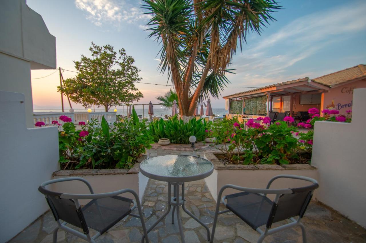 Standard double or twin studio ground floor sea view