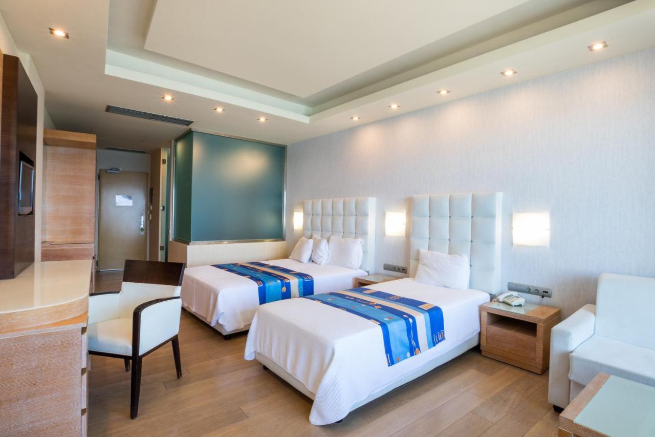 Triple Room Sea View