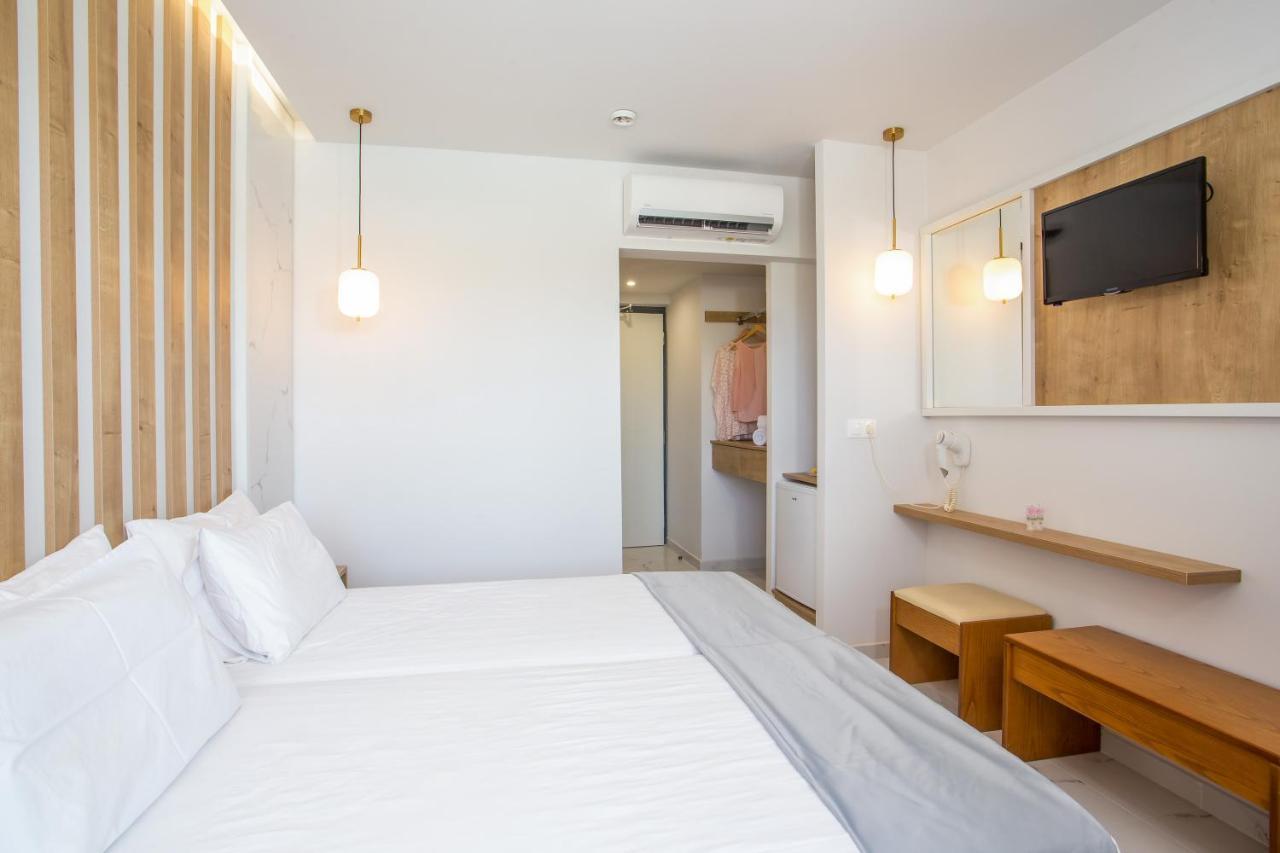 Standard Double or Twin Room Garden View