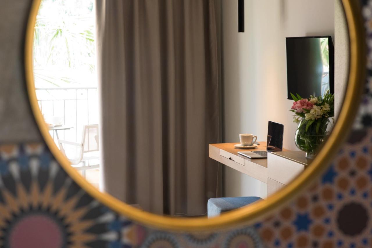 Deluxe Double or Twin Room Pool View