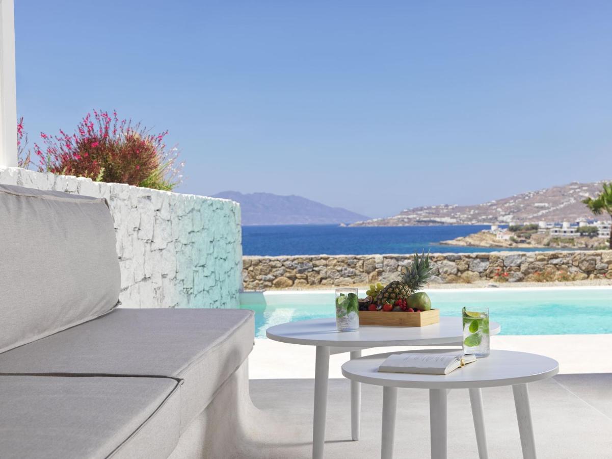 Junior Suite with Private Heated Pool Sea View