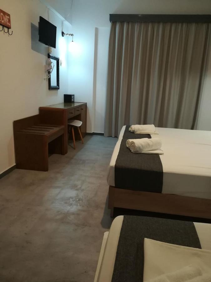 Studio (3 Adults)