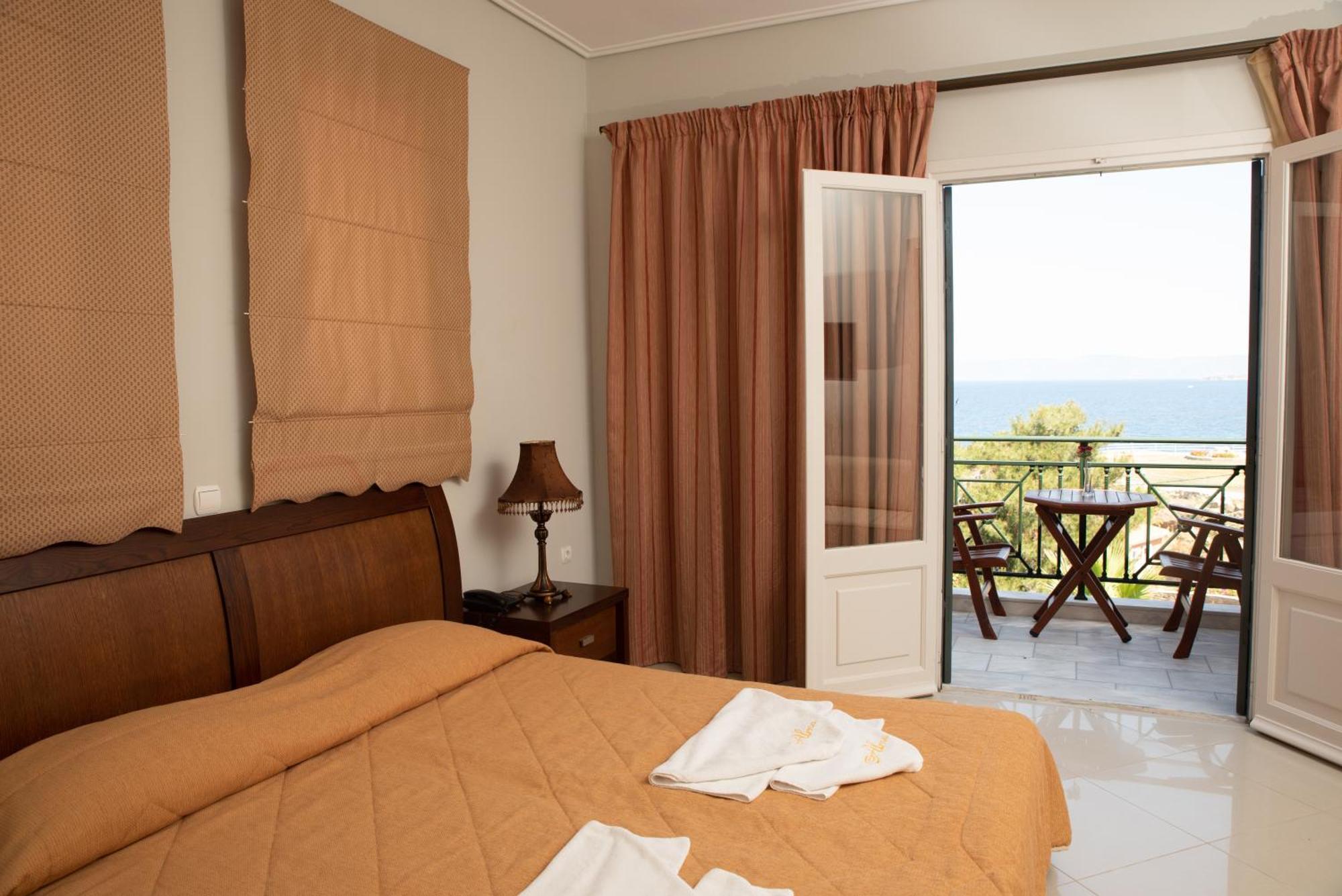 Superior Double or Twin Room Sea View