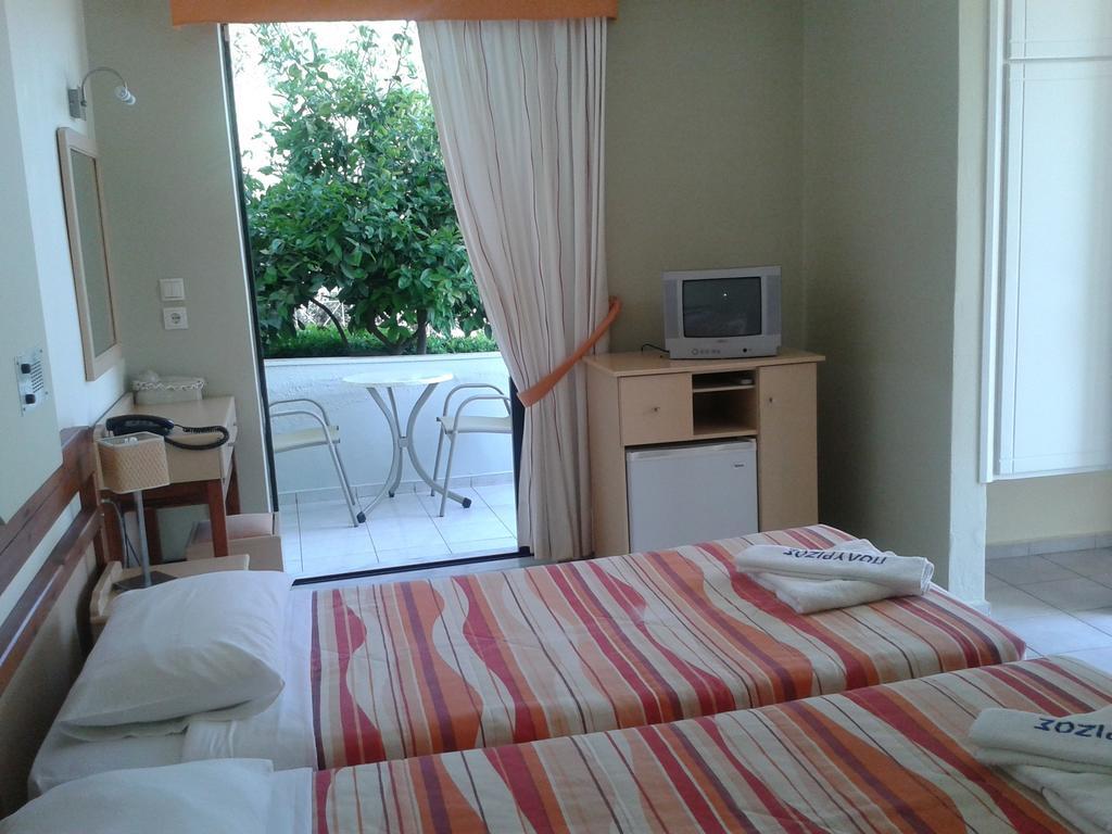 Double or Twin Room Garden View