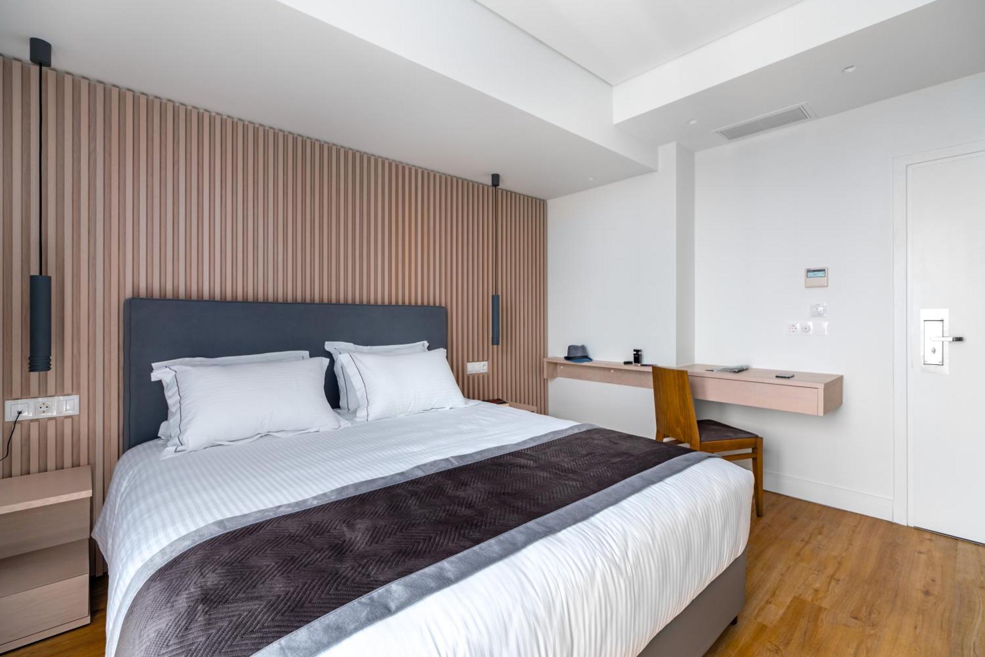 Standard Double or Twin Room Balcony