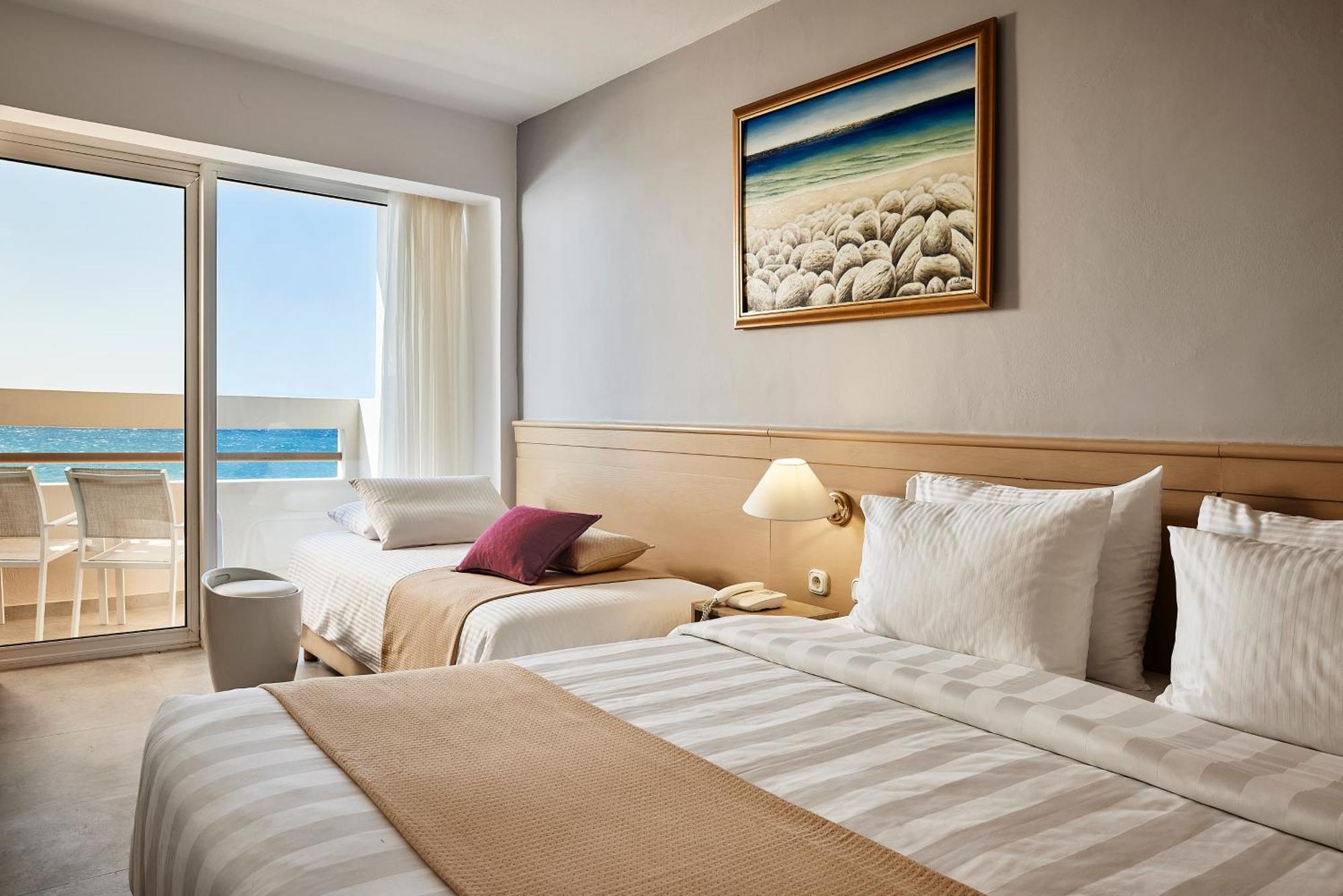 Triple Room Sea View