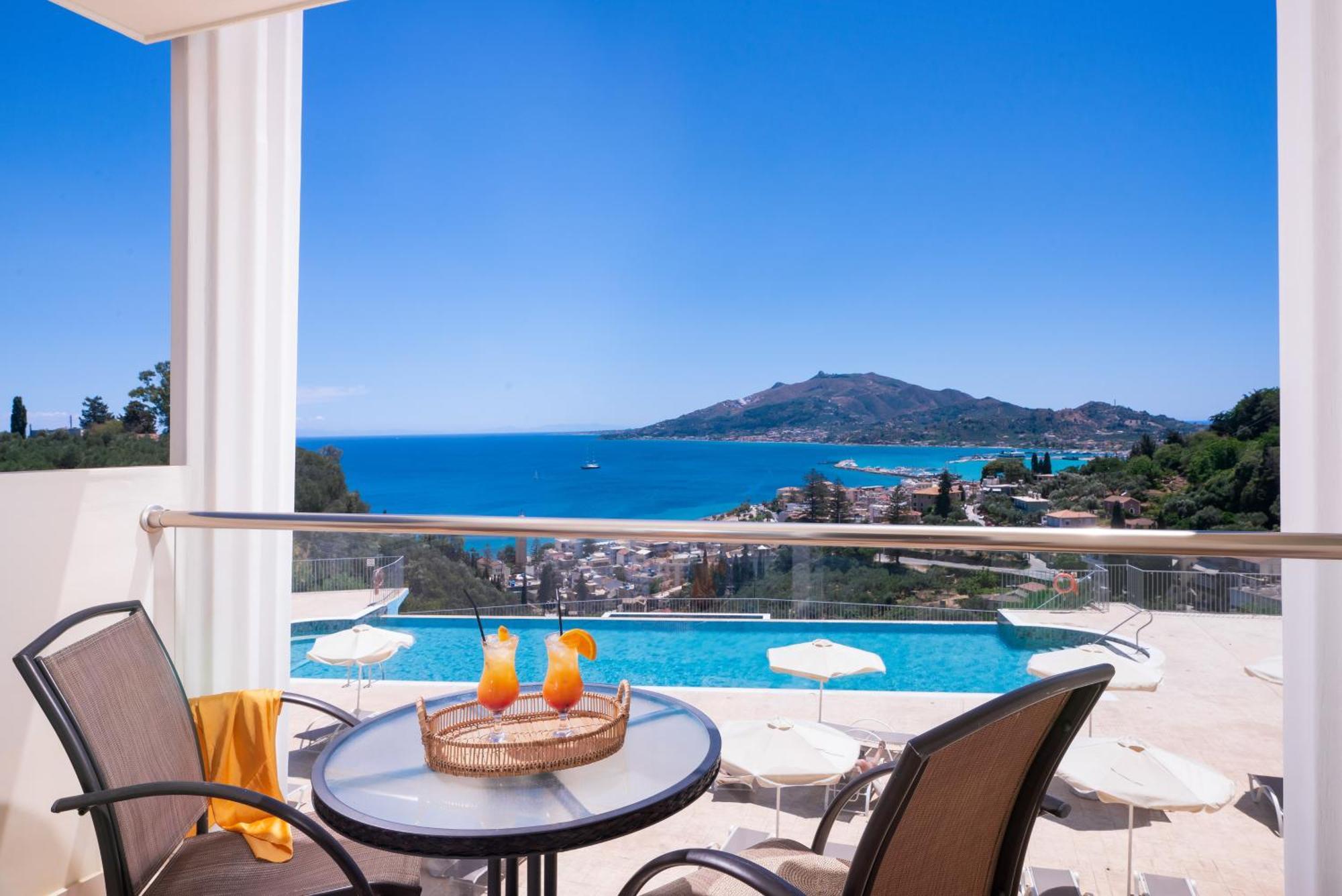 Deluxe Double or Twin Room Sea View