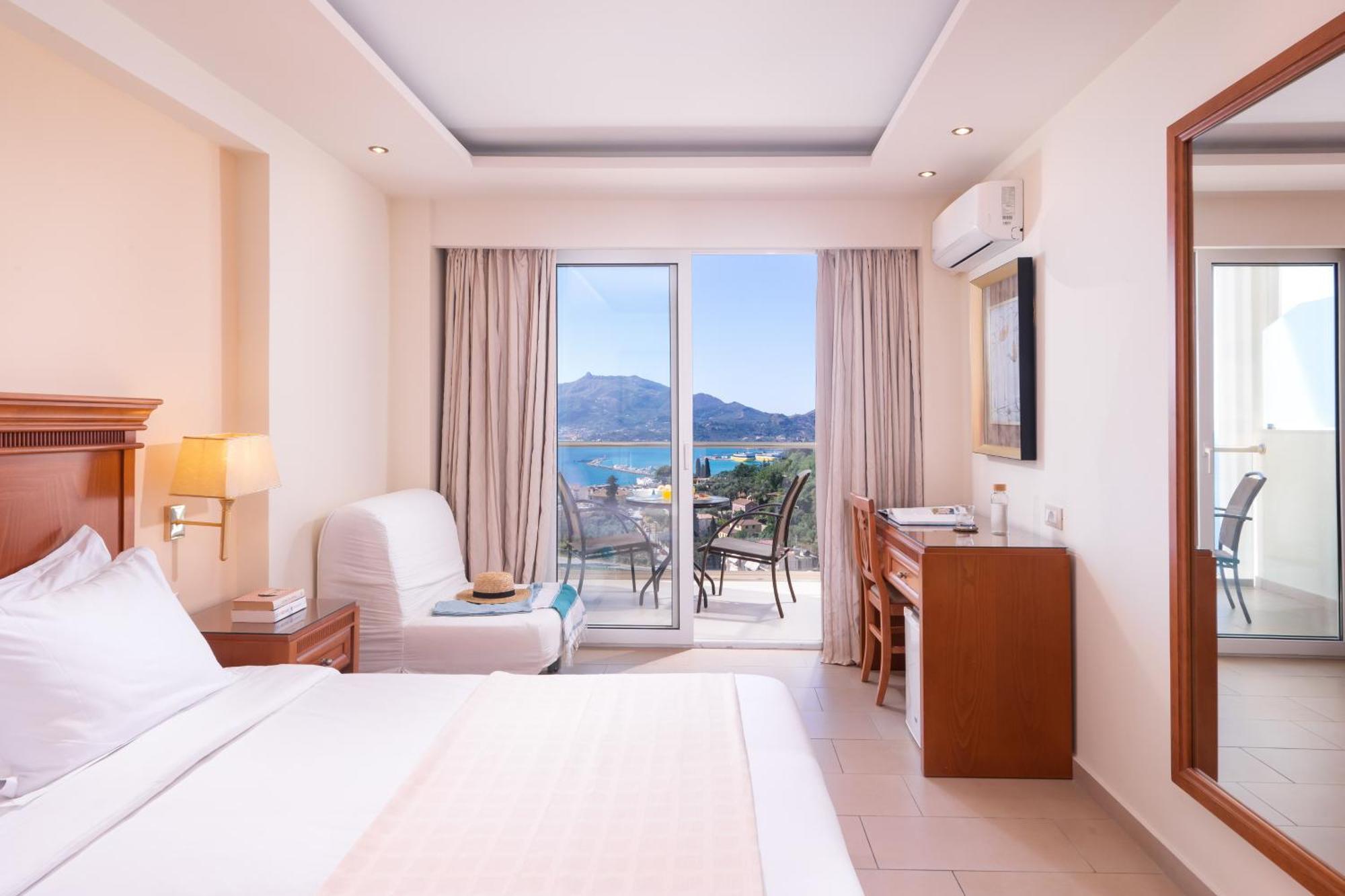 Deluxe Double or Twin Room Sea View